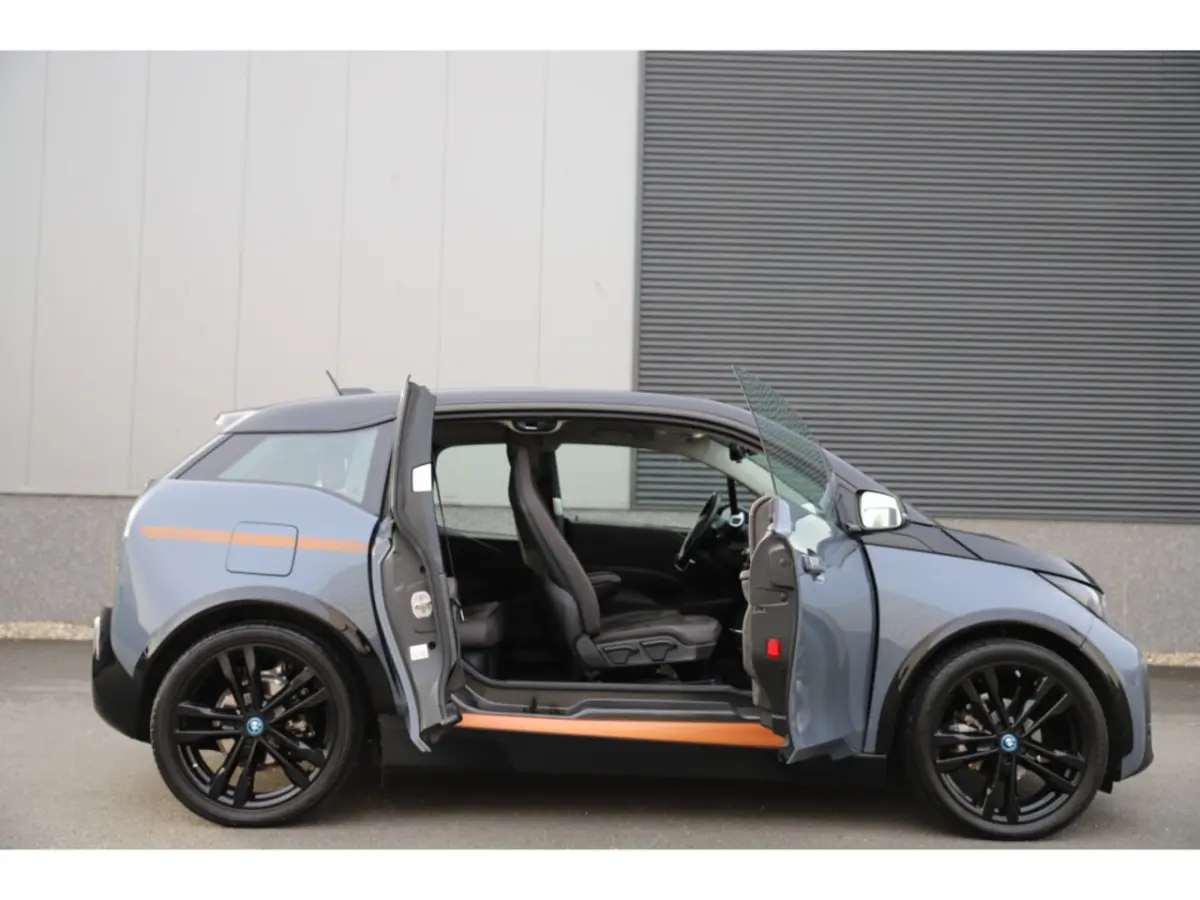 120Ah/42 kWh/*Unique Forever*/Leder/Carplay/W-pomp/Camera/20"/3-fase