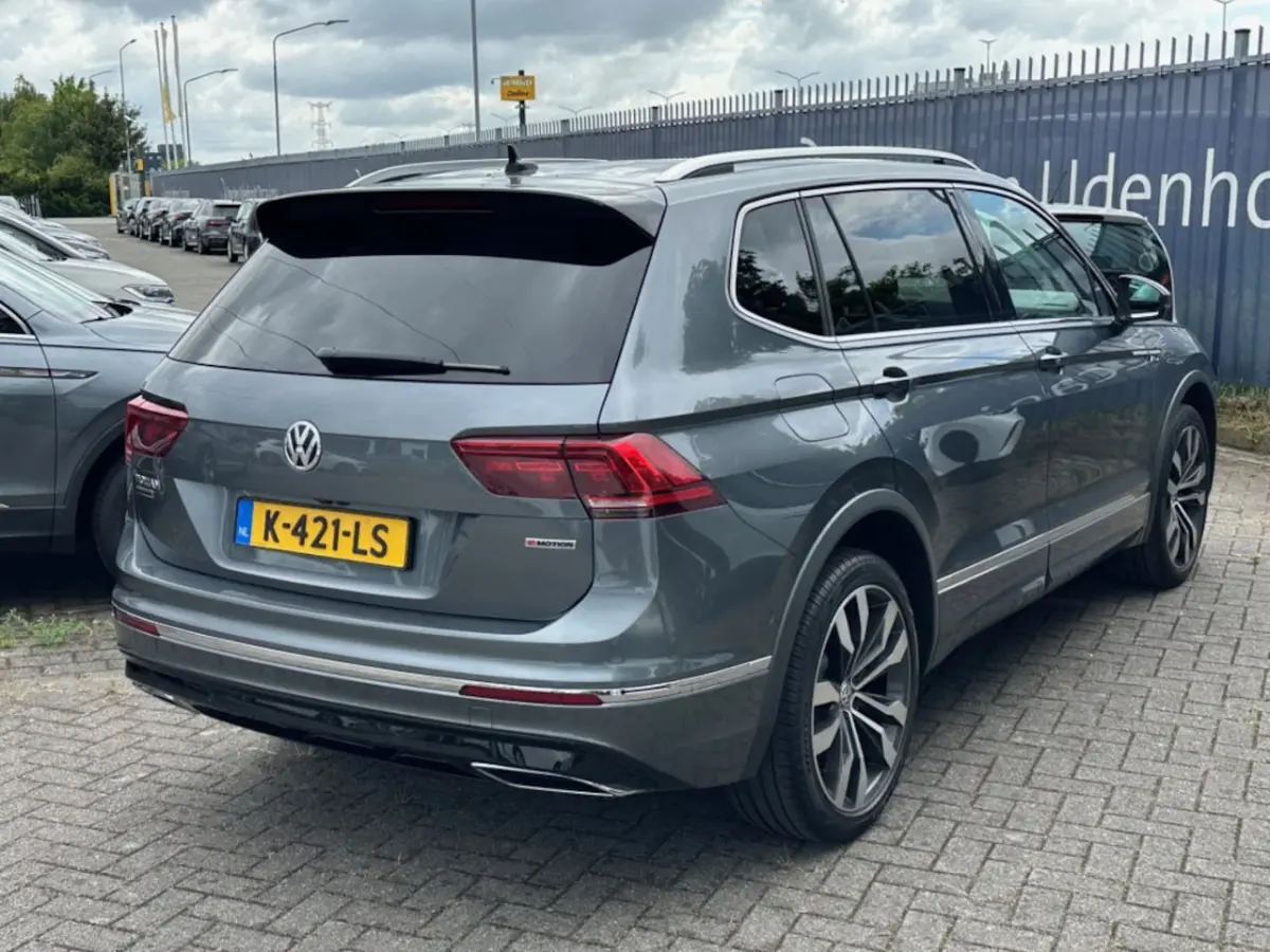 2.0 TSI 190pk DSG 4Motion Highline Business R 7p. 244
