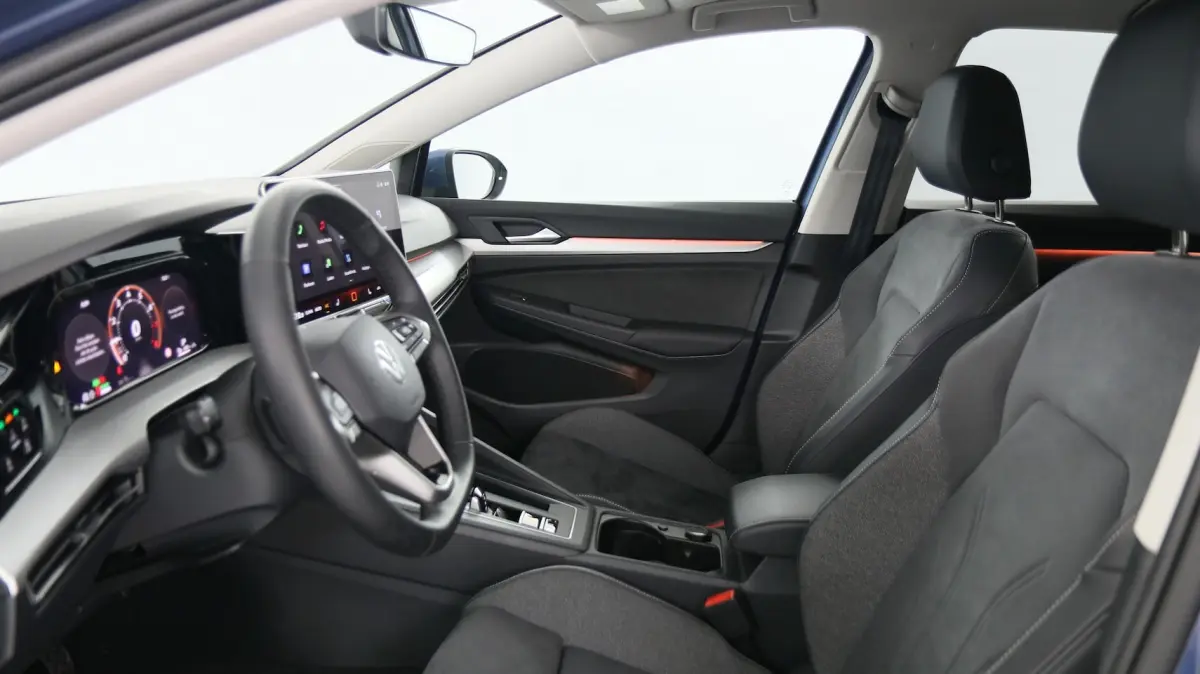 1.5 eHybrid 204pk Life Edition DSG / Navigatie via App Connect / Stoel+Stuurverwarming / C