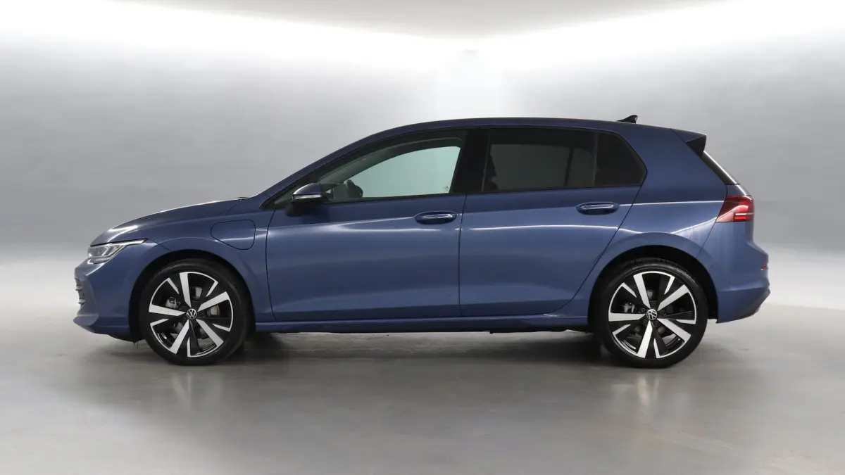 1.5 eHybrid 204pk Life Edition DSG / Navigatie via App Connect / Stoel+Stuurverwarming / C