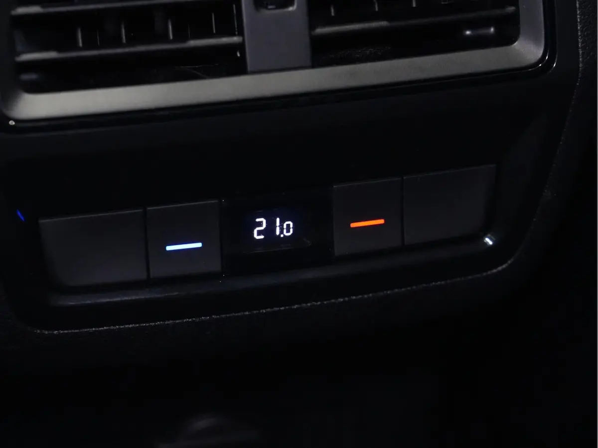 1.5 TSI 150pk DSG Sportline | Panoramadak | Canton | Matrix-Led | Camera 227