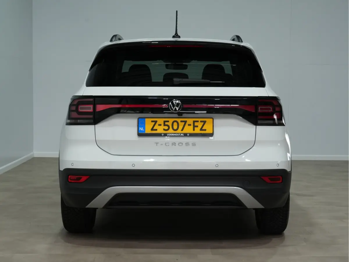 1.0 TSI 95pk Life | Navi | Camera | Stoelverw. | Android/Carplay | Lm Velgen 159