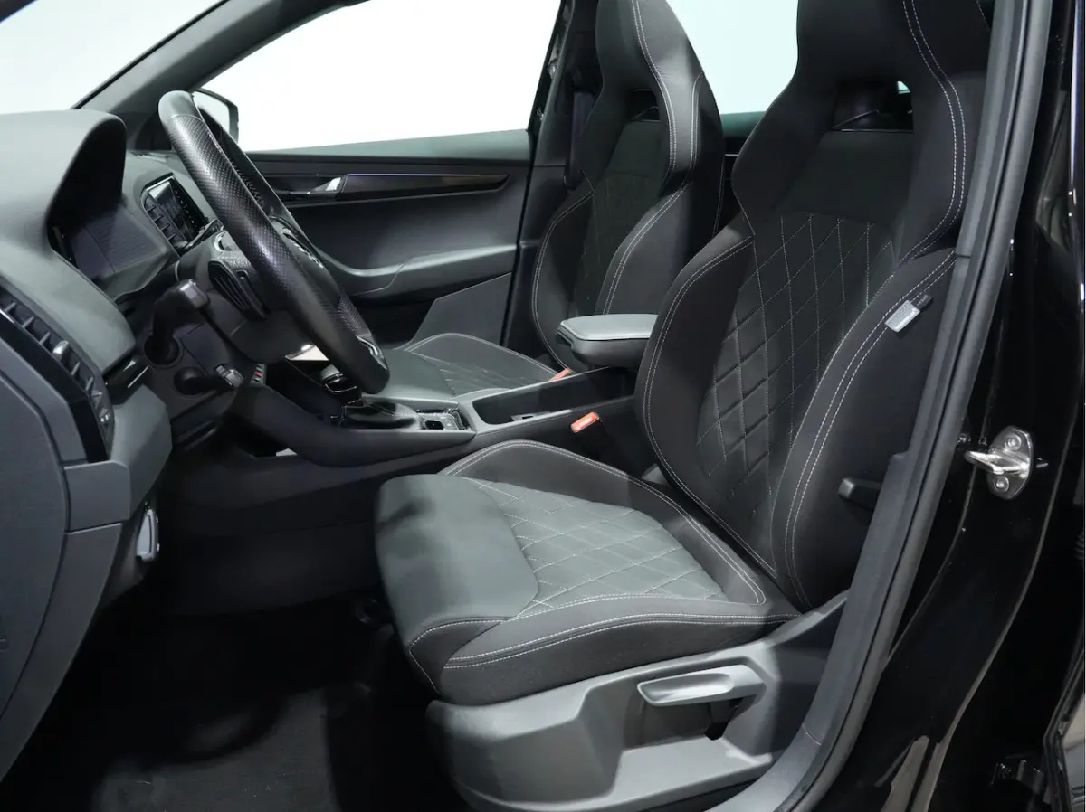1.5 TSI ACT DSG Sportline Business | Panoramadak | Navigatie | Stoel/Stuurverw. | Full-LED