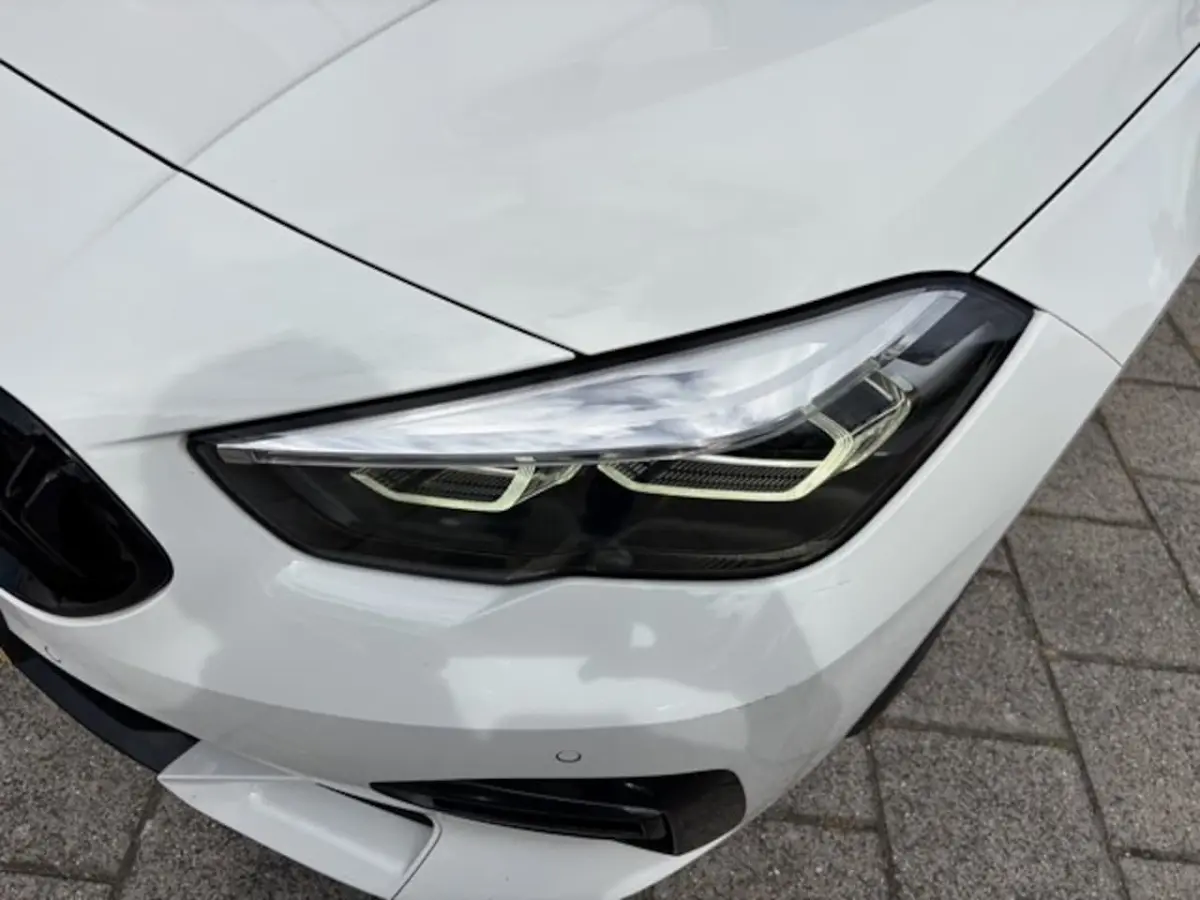 218i Executive Edition | Navi | M-Pakket | Camera | 105.946 km Dealeronderhouden