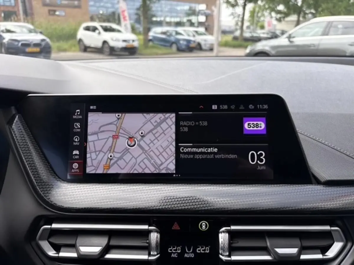 218i Executive Edition | Navi | M-Pakket | Camera | 105.946 km Dealeronderhouden