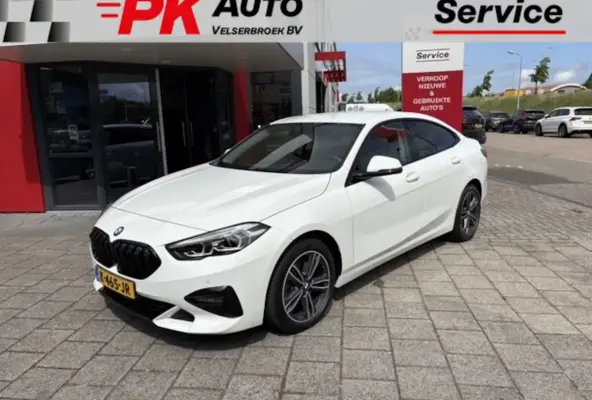 218i Executive Edition | Navi | M-Pakket | Camera | 105.946 km Dealeronderhouden