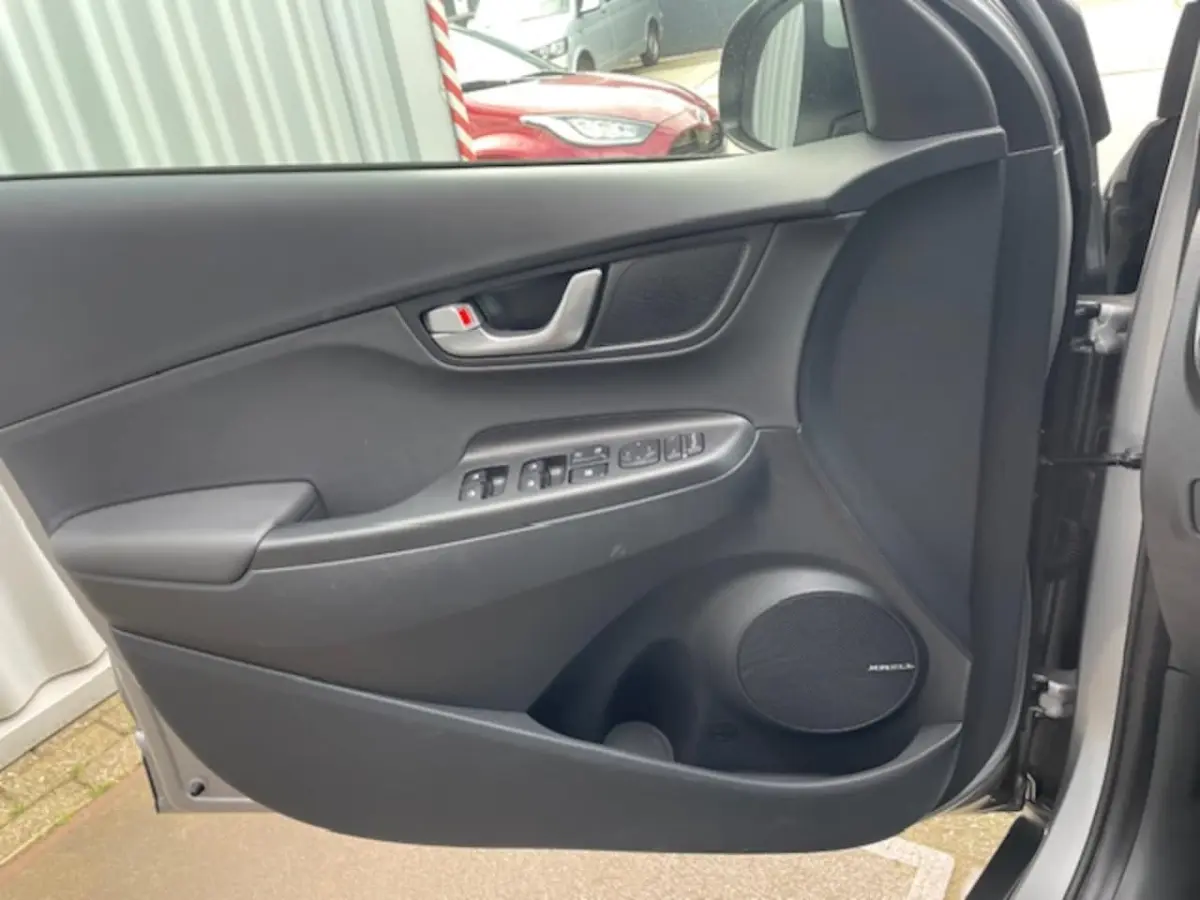 204 pk EV Premium Sky 64 kWh Auto is zo goed als nieuw