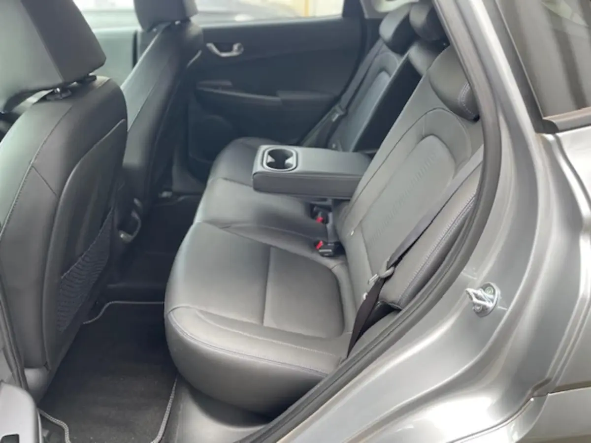 204 pk EV Premium Sky 64 kWh Auto is zo goed als nieuw