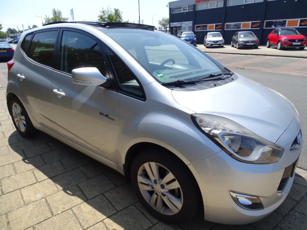 1.4I I-VISION-Clima-Cruise-Trkh-Usb-Blth-Panodak-