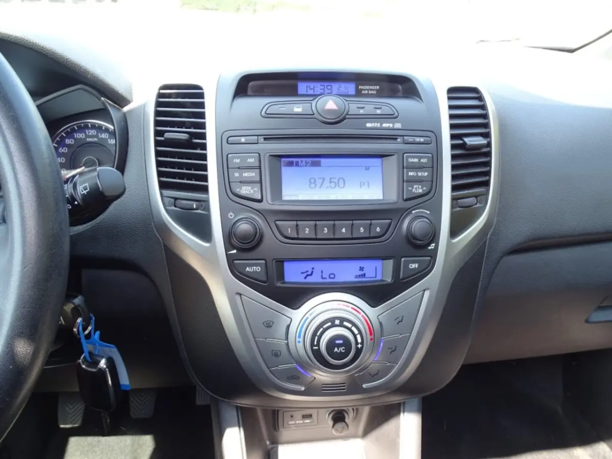 1.4I I-VISION-Clima-Cruise-Trkh-Usb-Blth-Panodak-