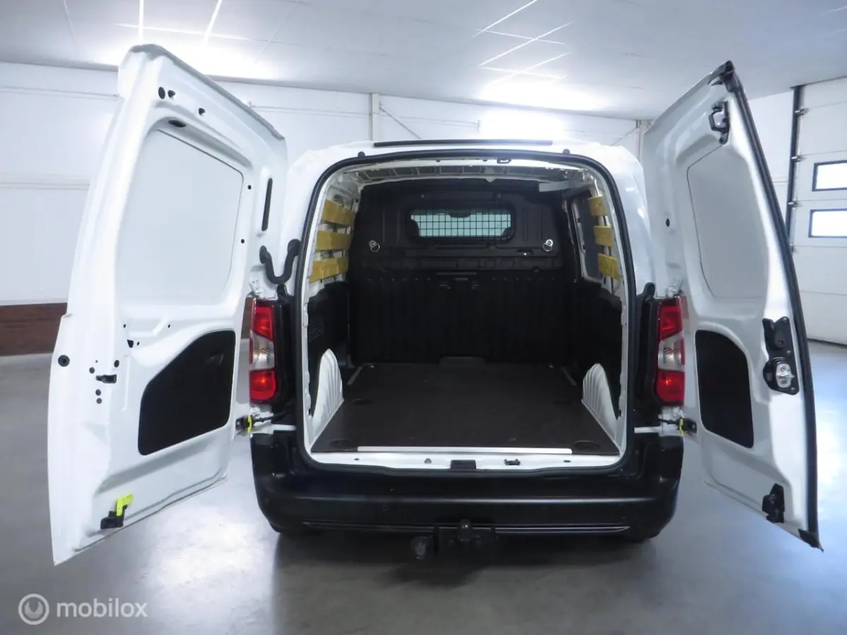 bestel 1.5 BlueHDI Premium