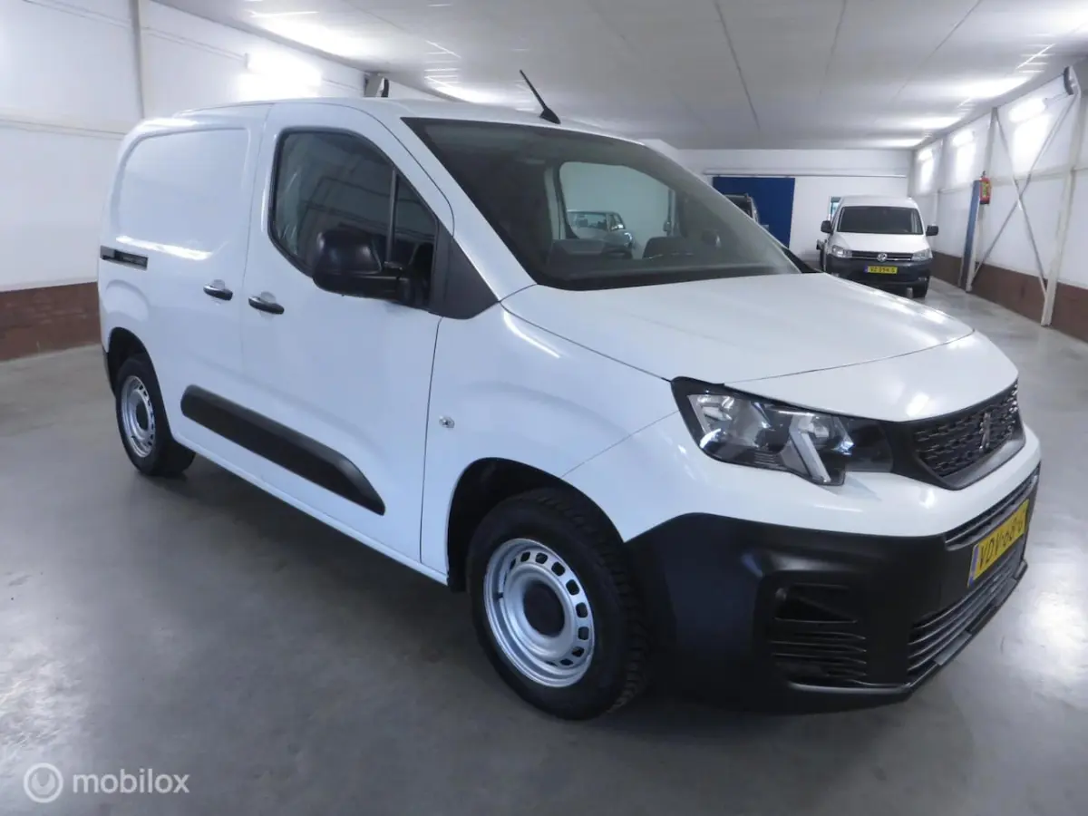 bestel 1.5 BlueHDI Premium
