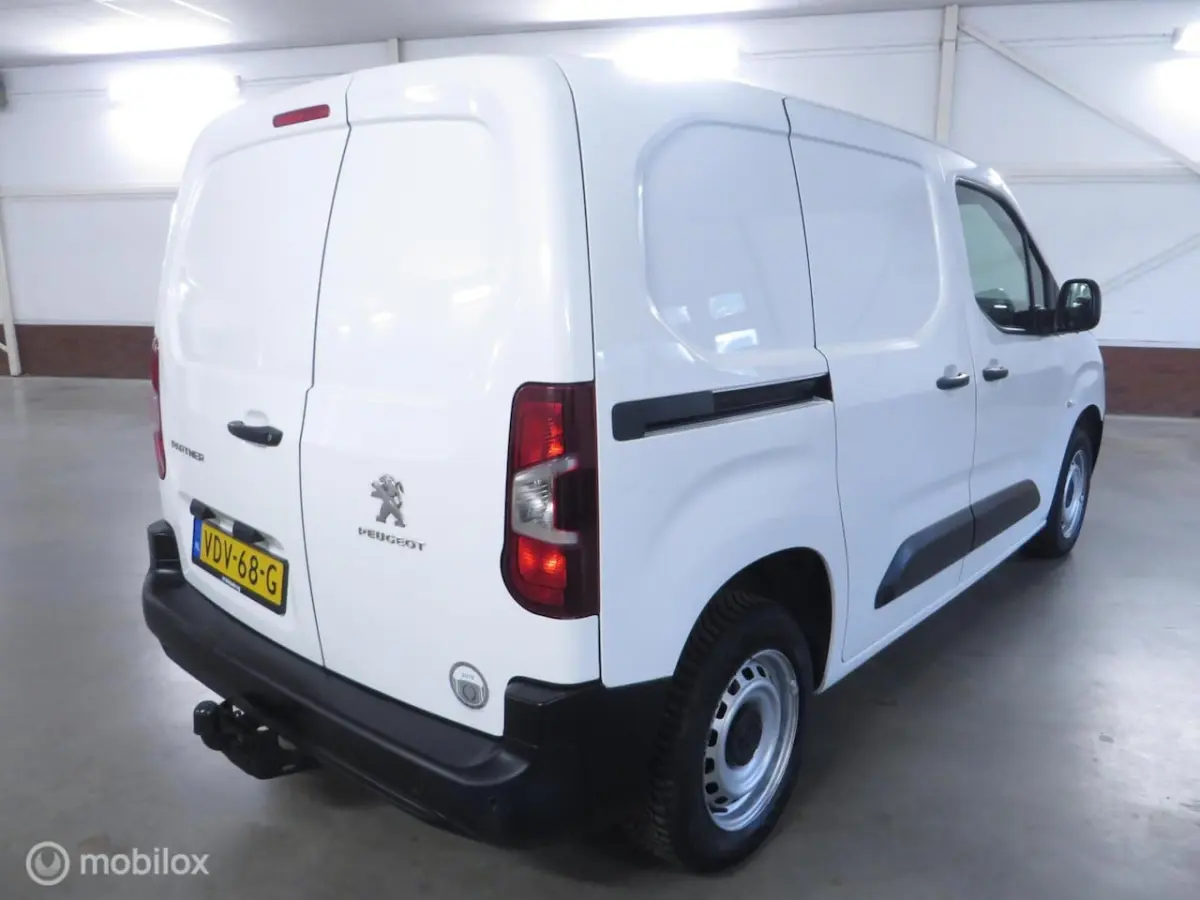 bestel 1.5 BlueHDI Premium