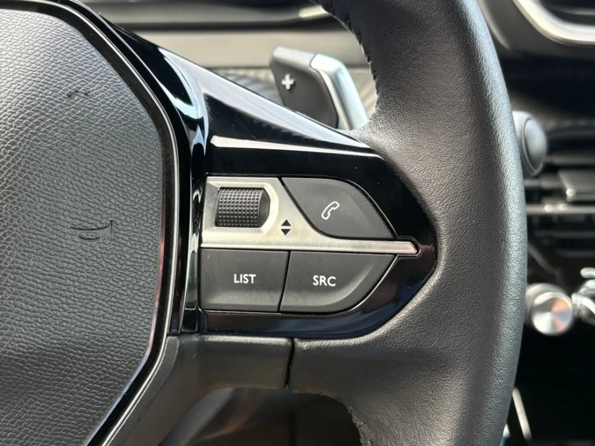 1.2 PURETECH 130PK AUT. ALLURE NAVI CAMERA CARPLAY AIRCO LMV PDC