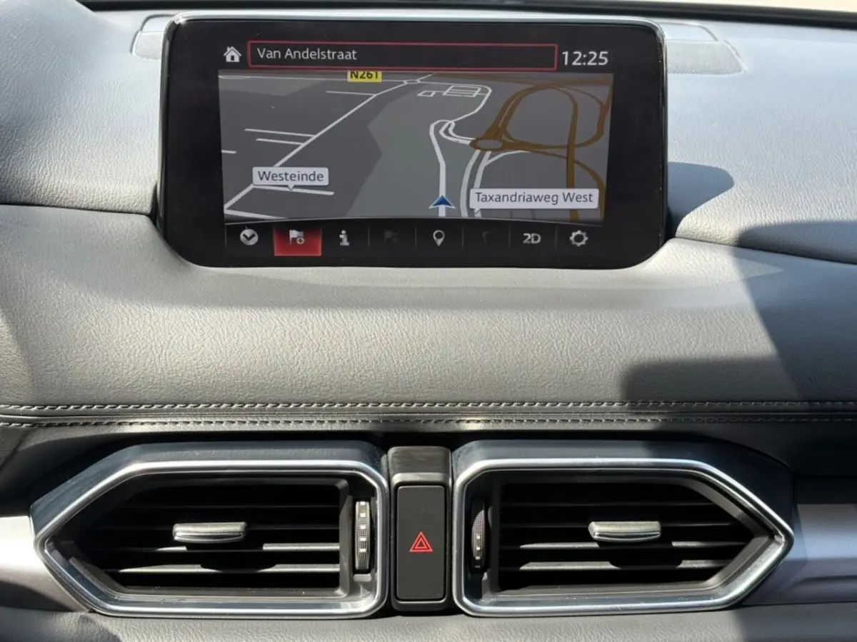 2.0 SKY-ACTIV-G 165PK EDITION 100 FACELIFT NAVIGATIE TREKHAAK CARPLAY AIRCO LMV PDC