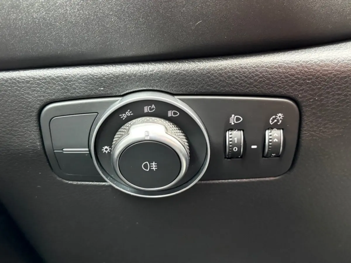 1.5 T HYBRID AUT. SPRINT LEER NAVI CARPLAY MEMORY WINTER-PAKKET AIRCO LMV