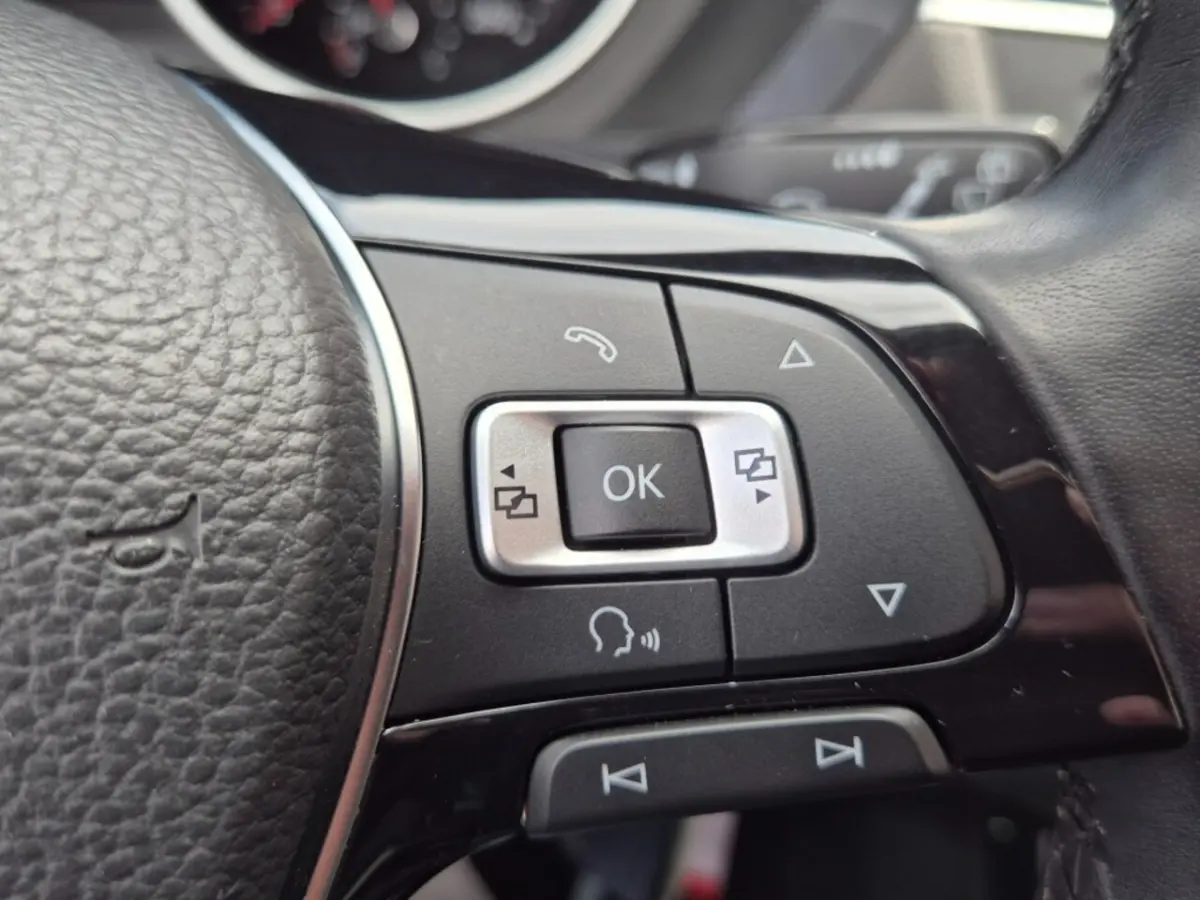 1.4 TSI ACT. 150PK SOUND NAVIGATIE TREKHAAK ECC-AIRCO LMV PDC ESP