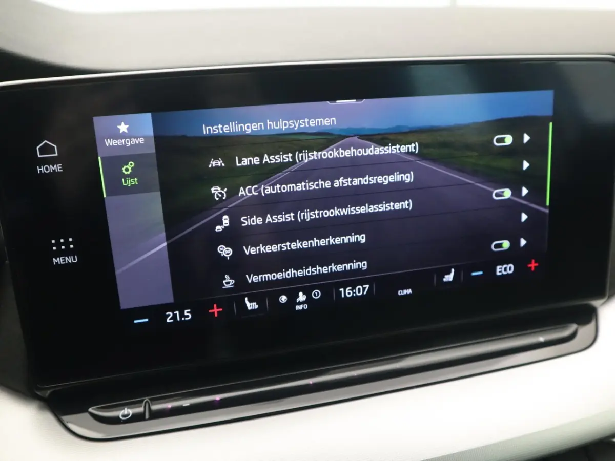 1.4 TSI iV PHEV Business Edition Plus SOH 93% / FULL LED / STOELVERW / STUURVERW / CAMERA