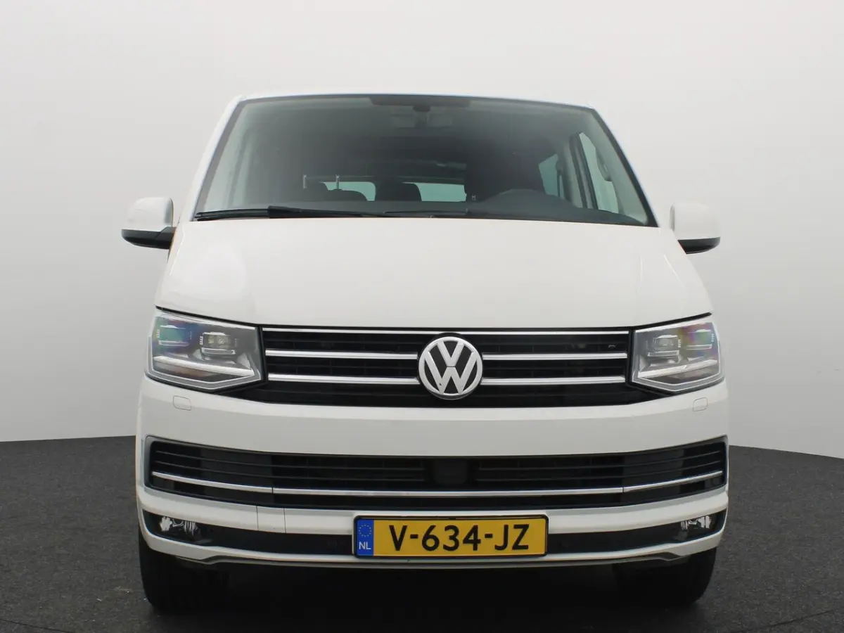2.0 TDI L2H1 DC Highline PDC / CRUISE / FULL LED / BLUETOOTH / TREKHAAK / NETJES