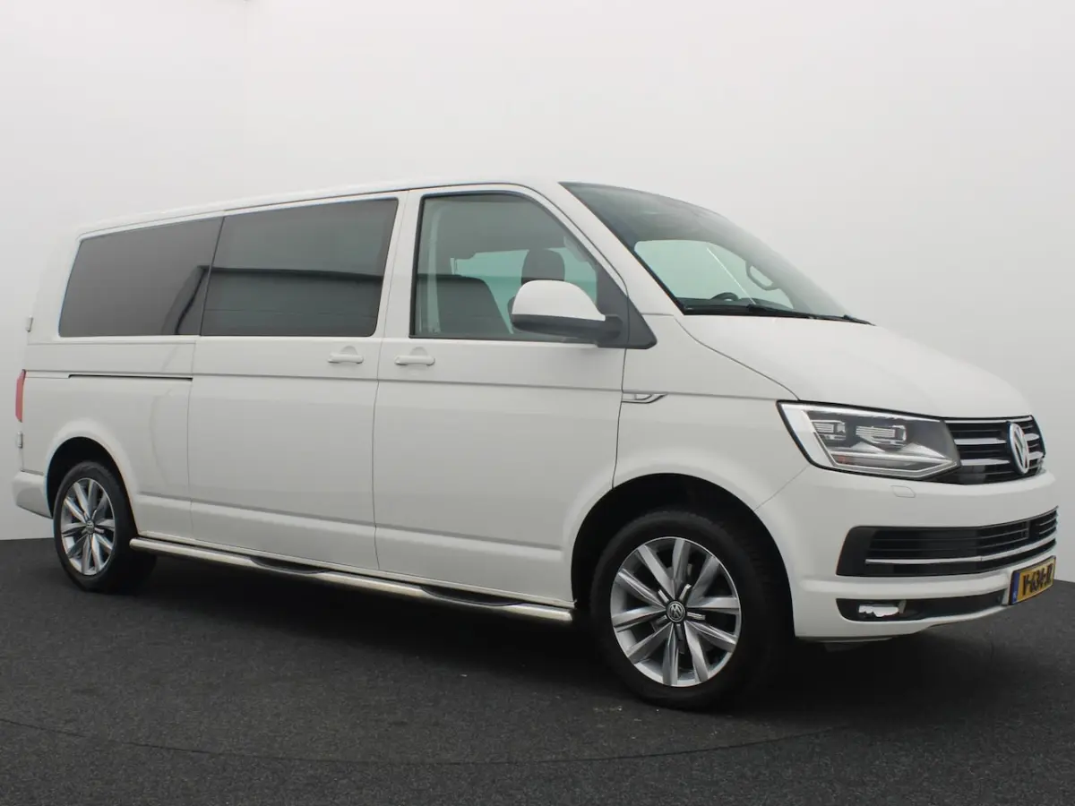 2.0 TDI L2H1 DC Highline PDC / CRUISE / FULL LED / BLUETOOTH / TREKHAAK / NETJES