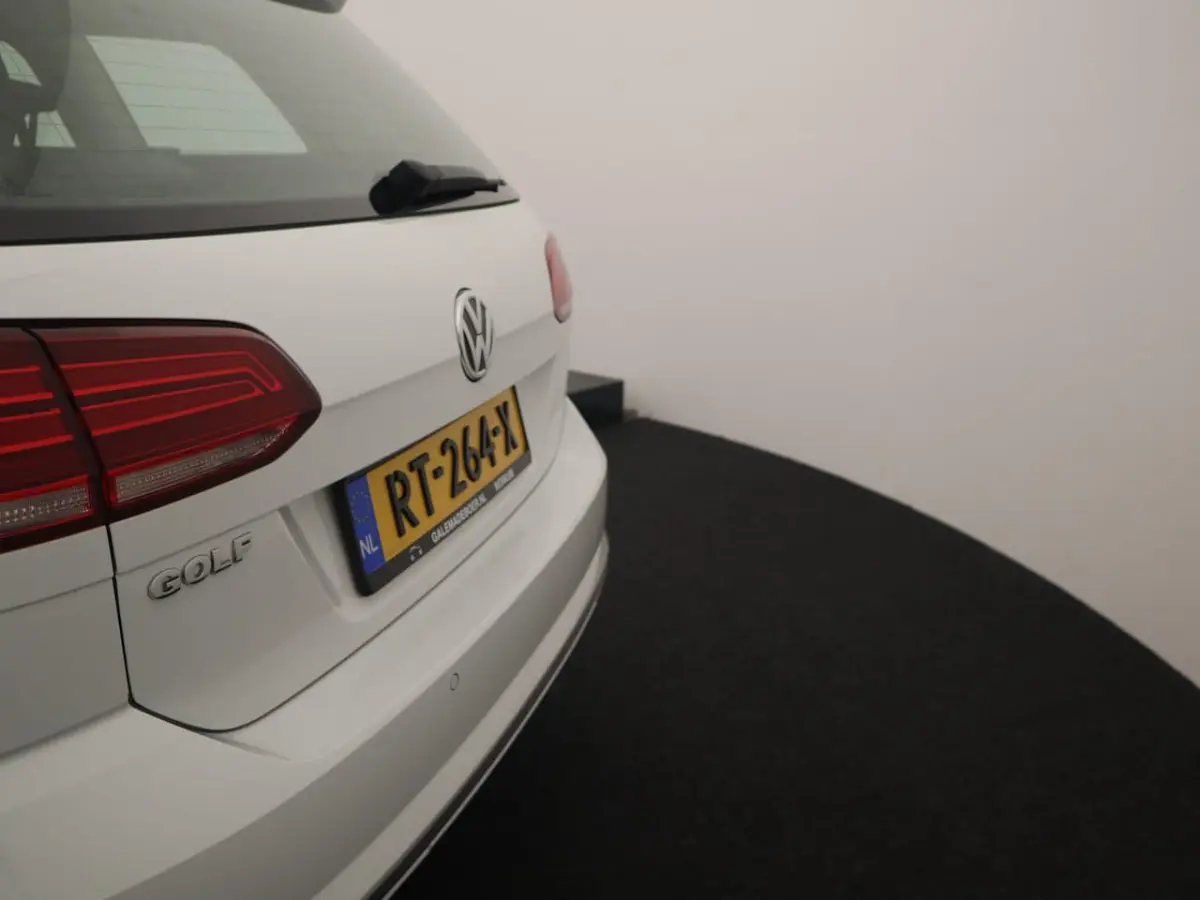 1.0 TSI Comfortline Business AUTOMAAT / CARPLAY / STOELVERW / NAVI / CLIMA / PDC / BLUETOO