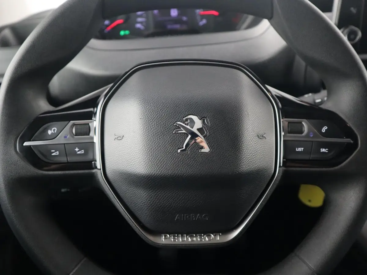 1.5 BlueHDi 100 S&S L1 3 PERS / CARPLAY / NAVI / AIRCO / PDC / BLUETOOTH / CRUISE / NL-AUT