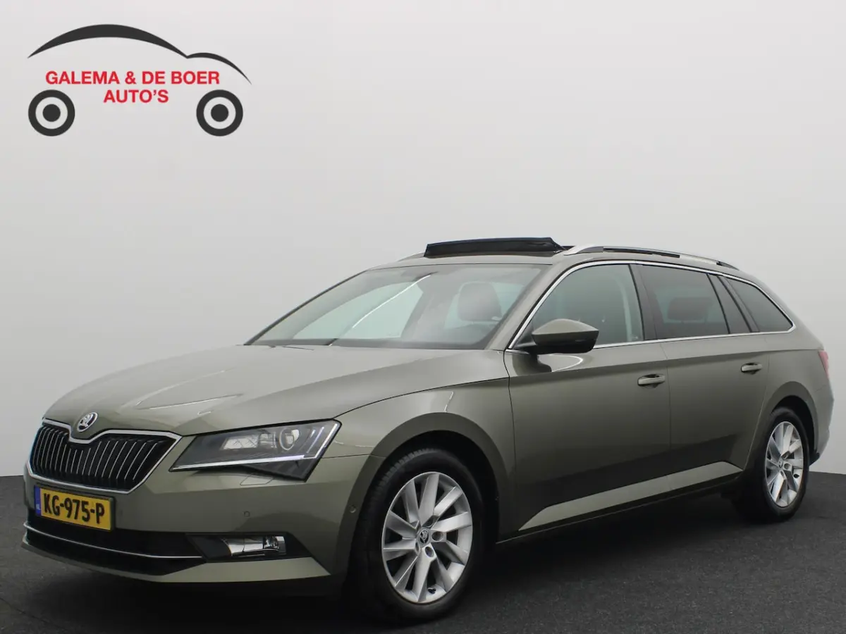 1.8 TSI Style Business AUTOMAAT / TREKHAAK / PANORAMADAK / STOELVERW / CARPLAY / CAMERA /