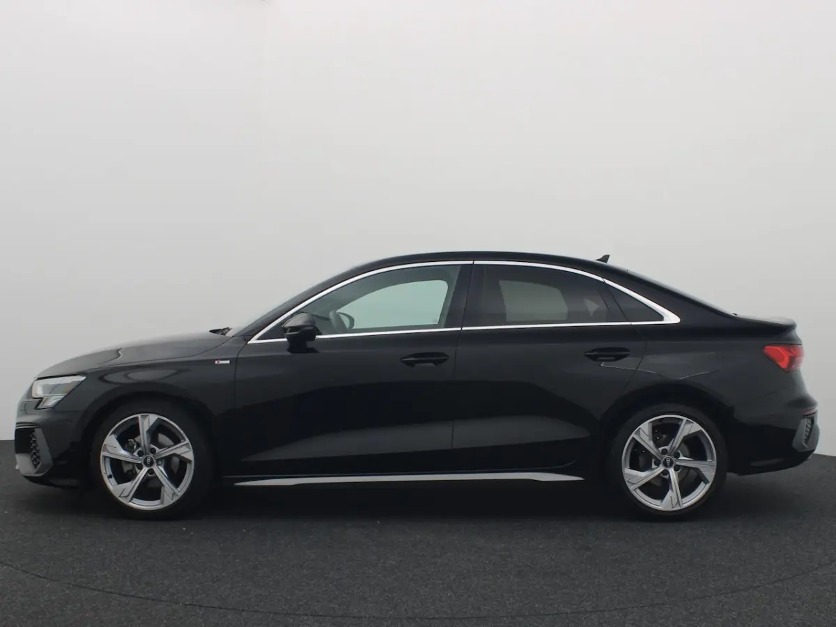 30 TFSI S edition AUTOMAAT / S-LINE / NAVI / CLIMA / PDC / BLUETOOTH / DAB+ / CARPLAY / FU