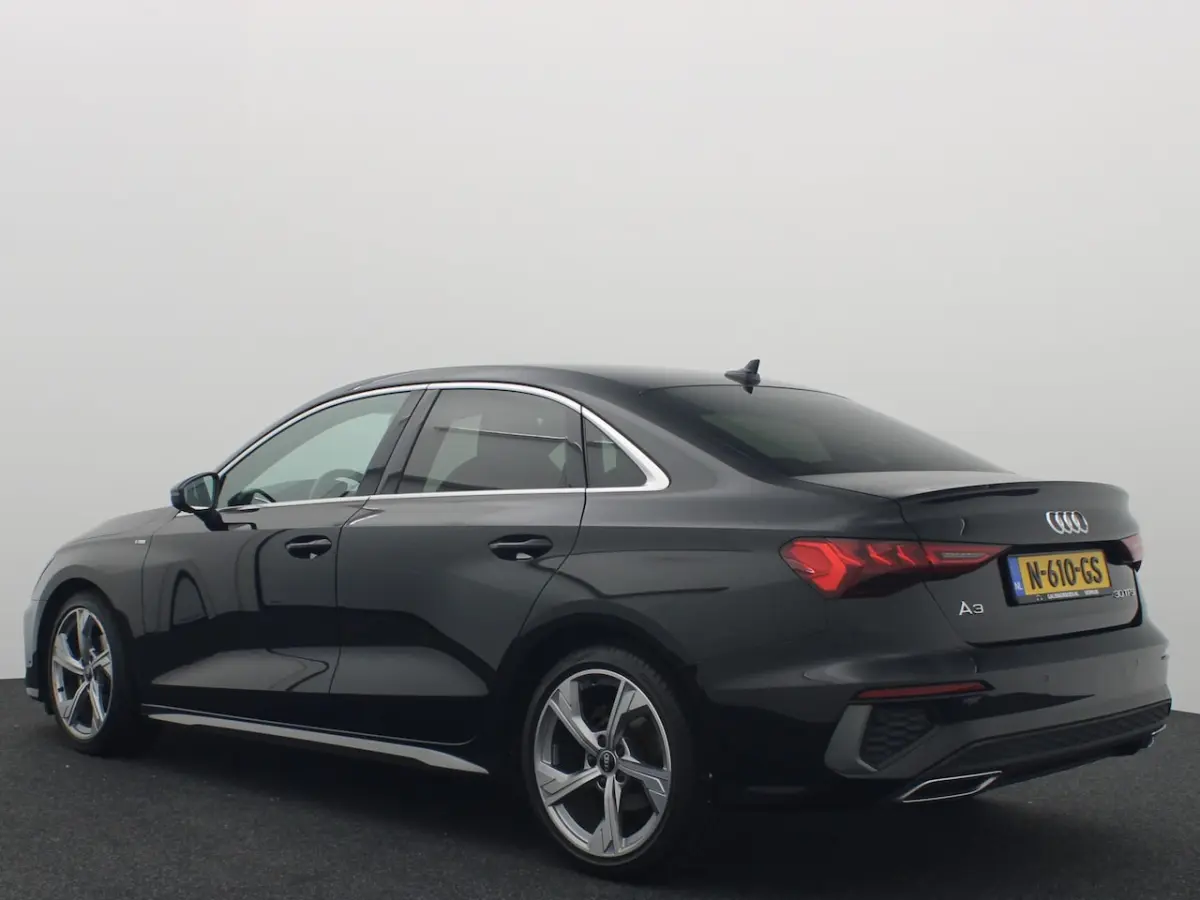 30 TFSI S edition AUTOMAAT / S-LINE / NAVI / CLIMA / PDC / BLUETOOTH / DAB+ / CARPLAY / FU