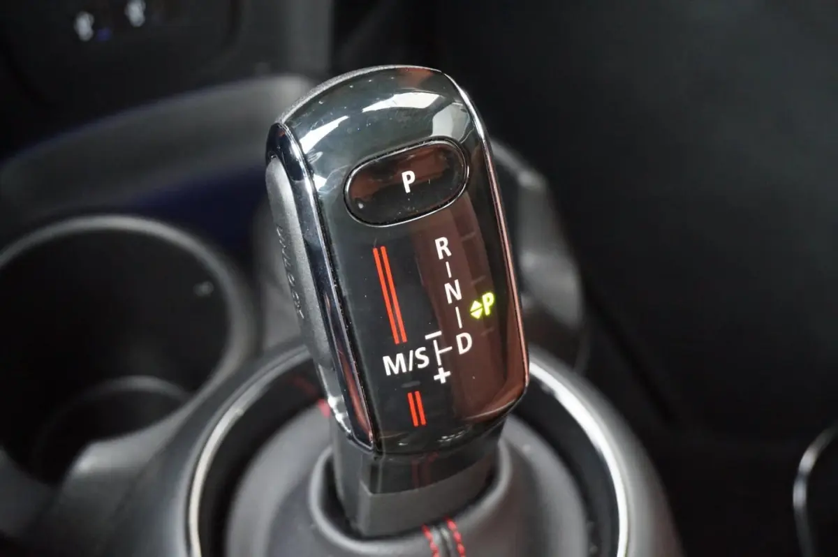 2.0 Cooper Chili / harman kardon / leer / navigatie /