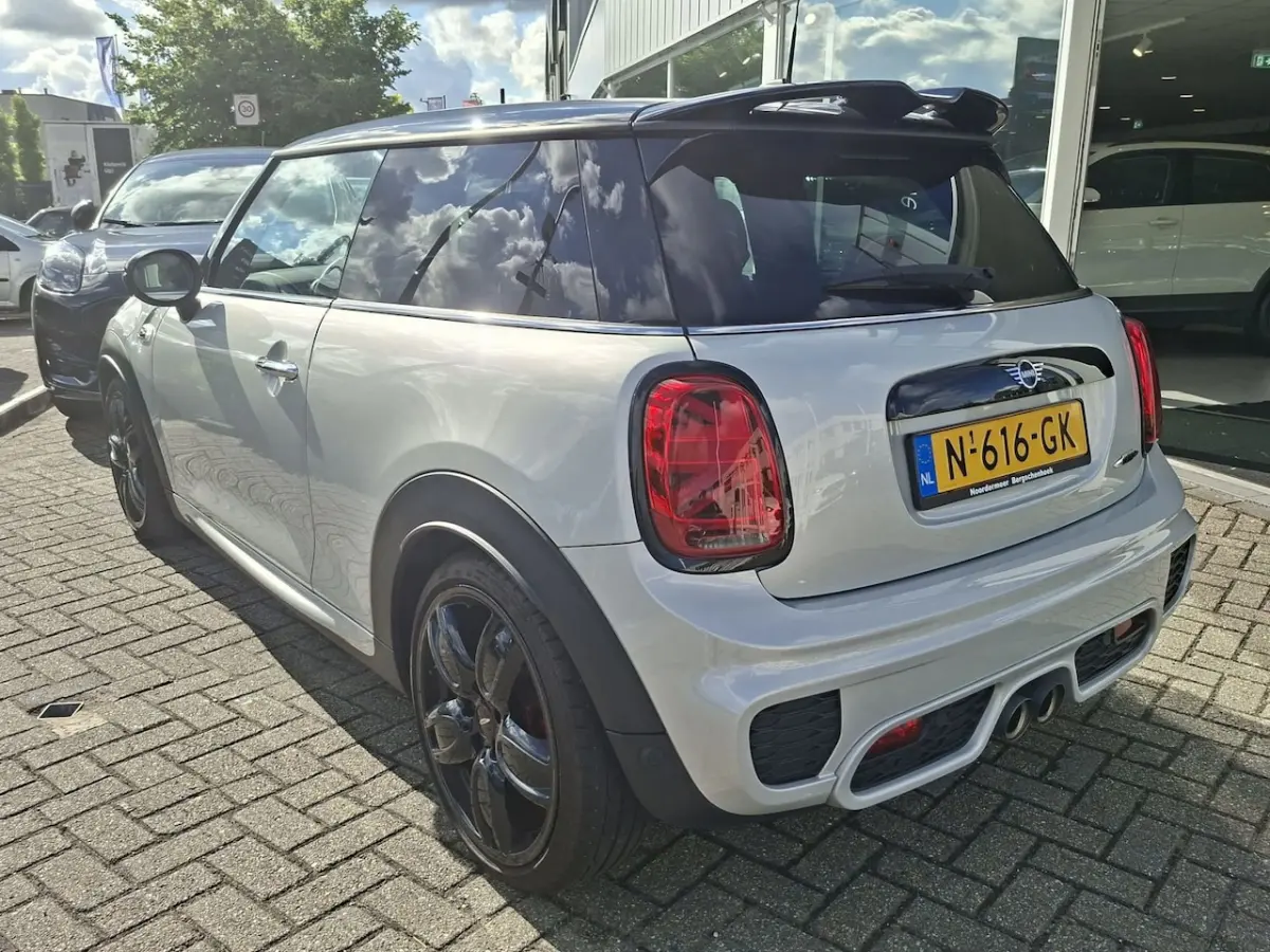 2.0 Cooper Chili / harman kardon / leer / navigatie /