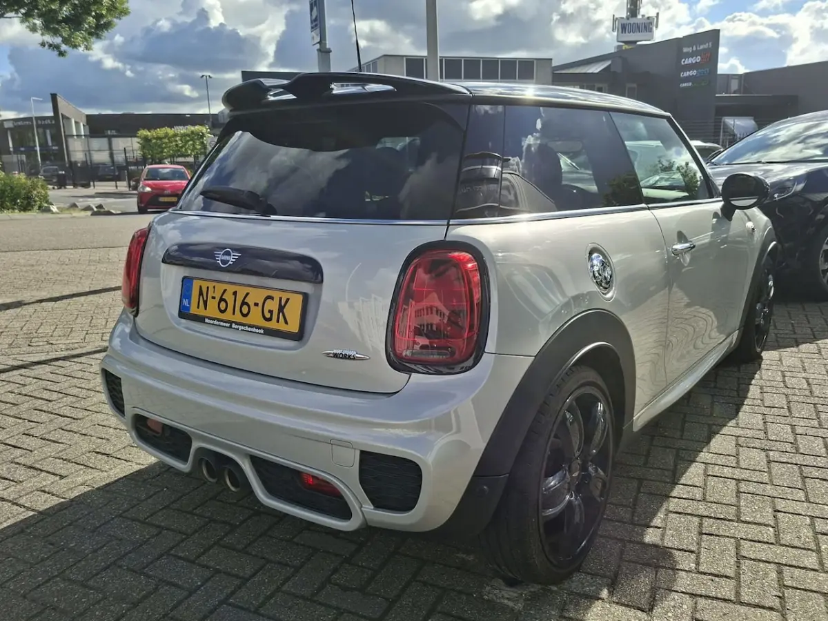 2.0 Cooper Chili / harman kardon / leer / navigatie /