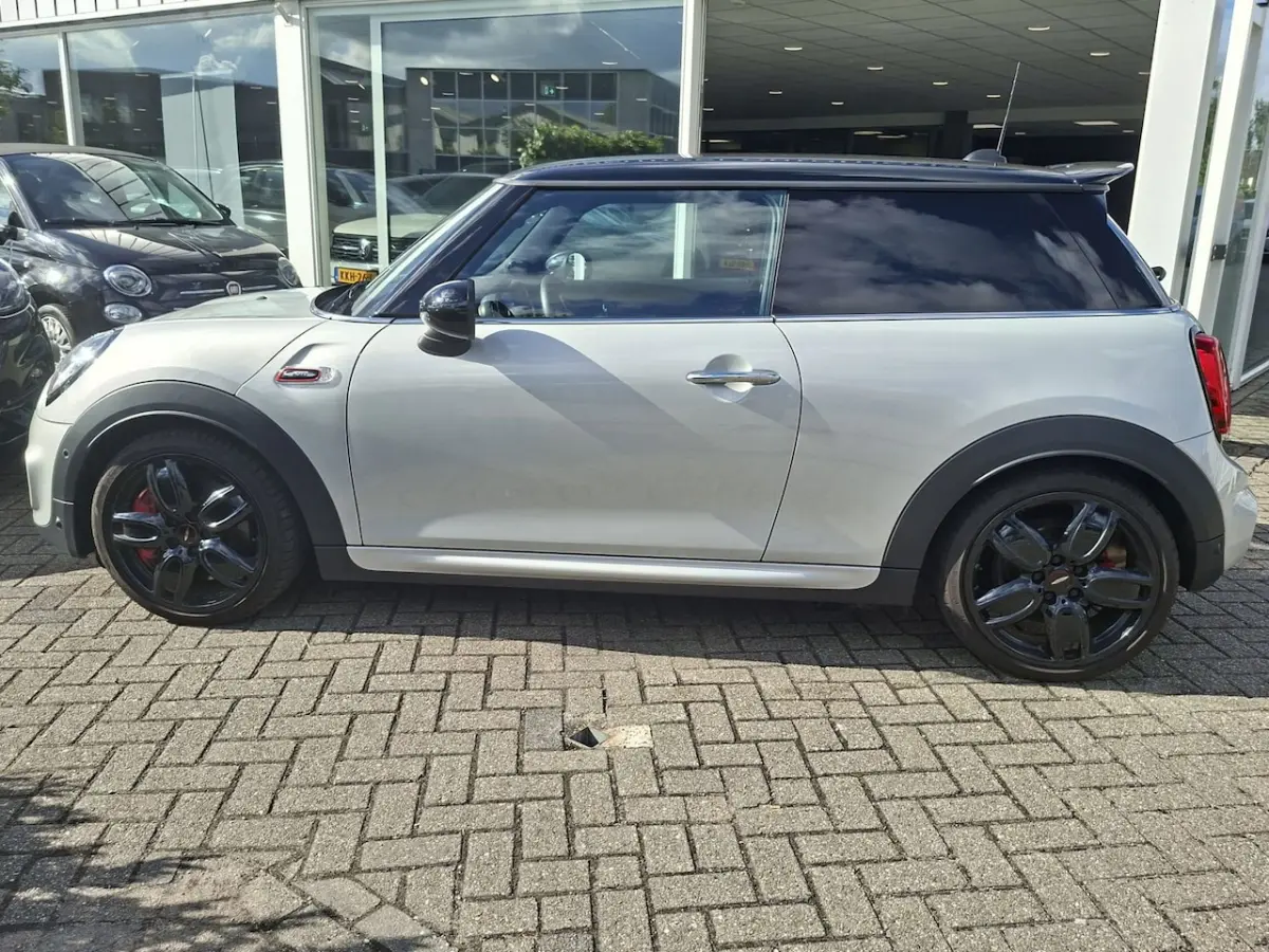 2.0 Cooper Chili / harman kardon / leer / navigatie /