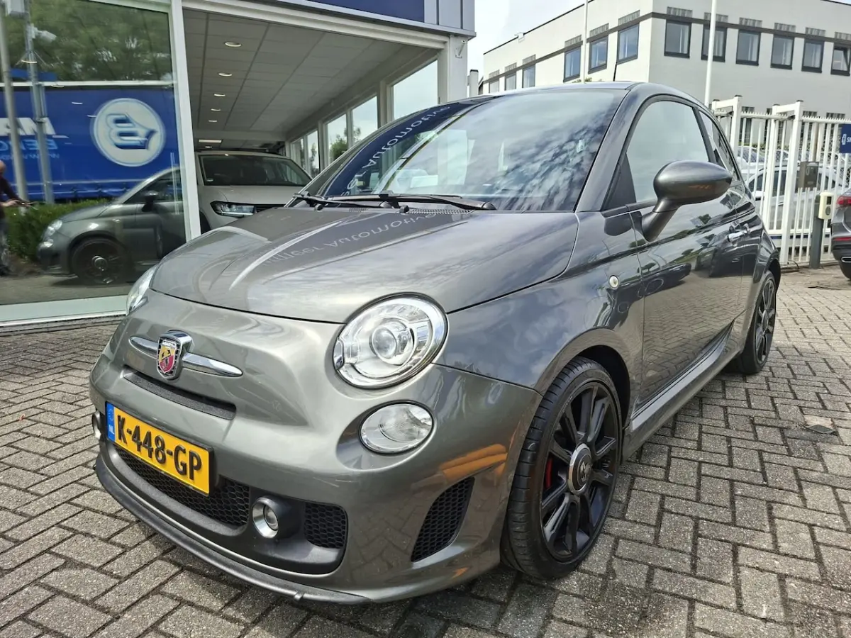 Abarth 500 2015 Benzine Handgeschakeld leasen