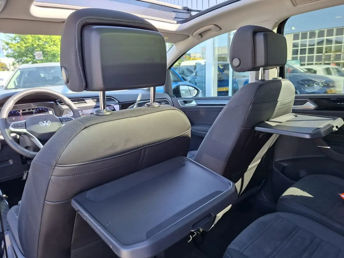 1.5 TSI R-line 7p carplay navi camera virtual cockpit. panoramdak keyless trekhaak