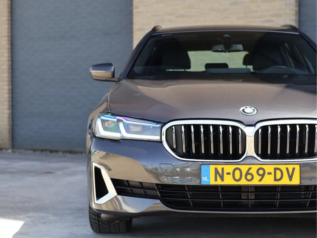 530e xDrive Luxury Line Comfortstoelen | Laser Light | Org. NL | Memory | Cam