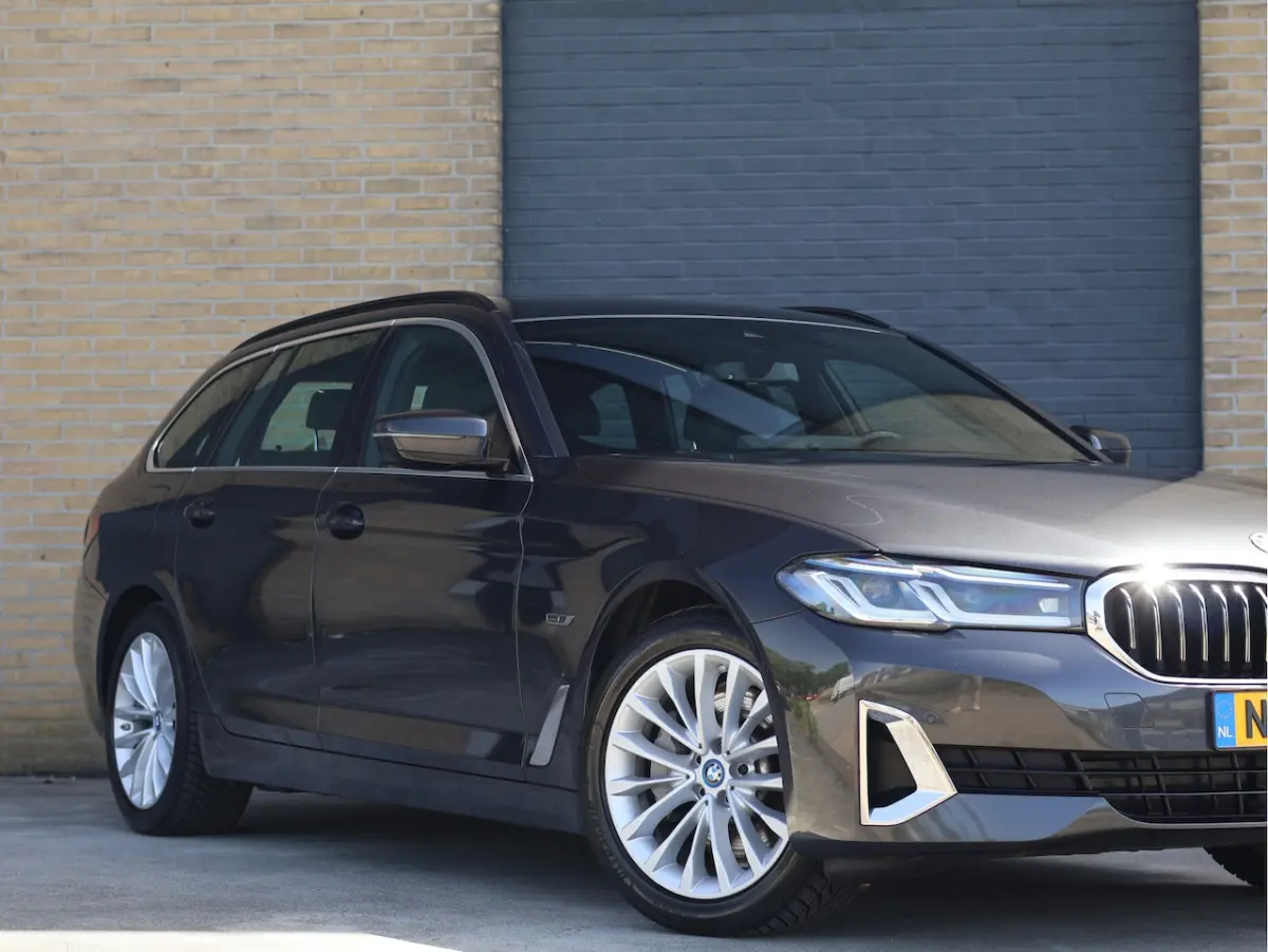 530e xDrive Luxury Line Comfortstoelen | Laser Light | Org. NL | Memory | Cam