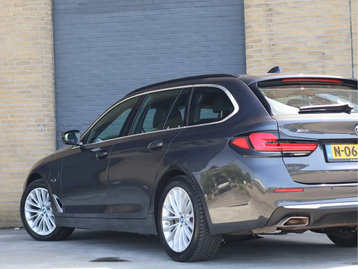 530e xDrive Luxury Line Comfortstoelen | Laser Light | Org. NL | Memory | Cam