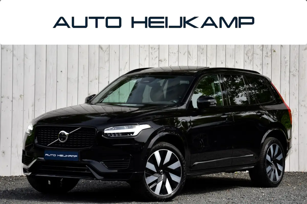 2.0 T8 Recharge AWD Plus Dark | Pano-dak | Camera |