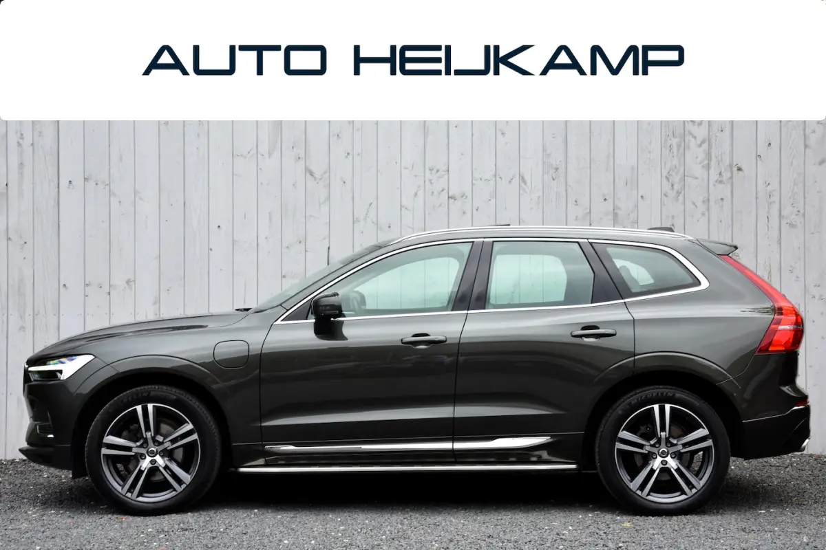 2.0 Recharge T8 AWD Inscription | Camera | Trekhaak | Pano-dak |