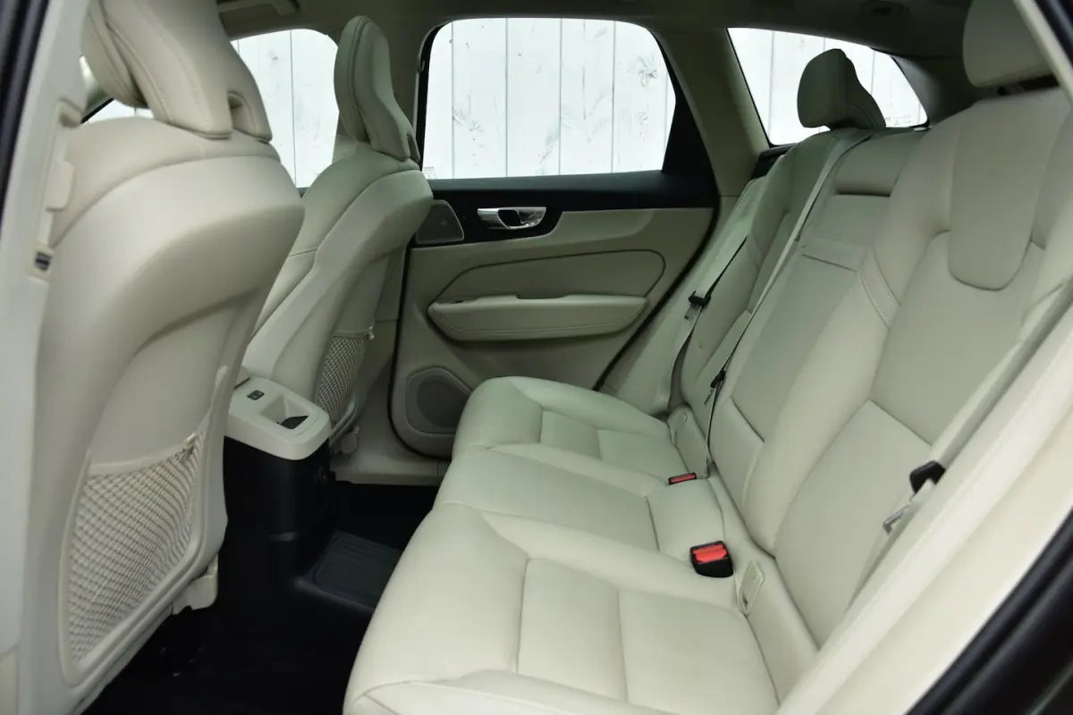 2.0 Recharge T8 AWD Inscription | Camera | Trekhaak | Pano-dak |