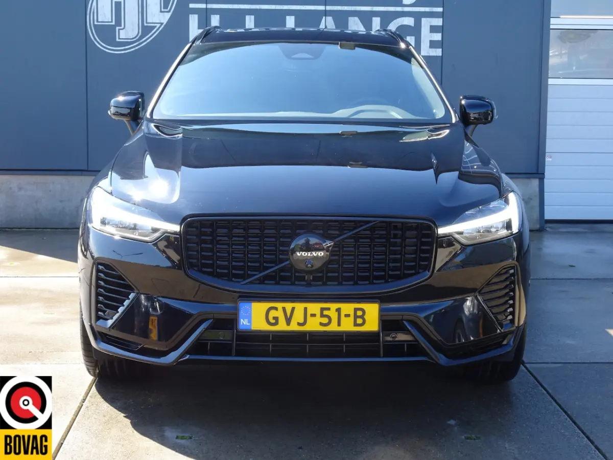 2.0 T6 Plug-in hybrid AWD Plus Black Edition