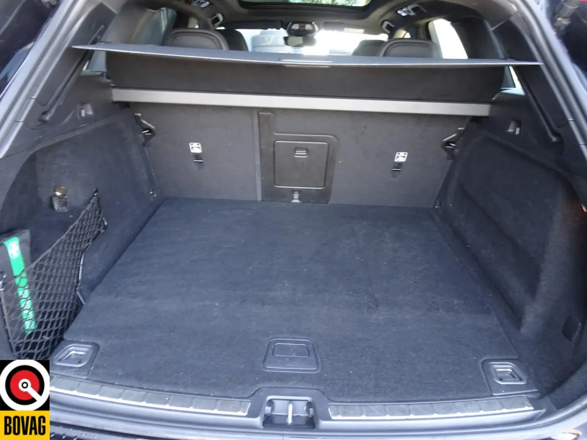 2.0 T6 Plug-in hybrid AWD Plus Black Edition
