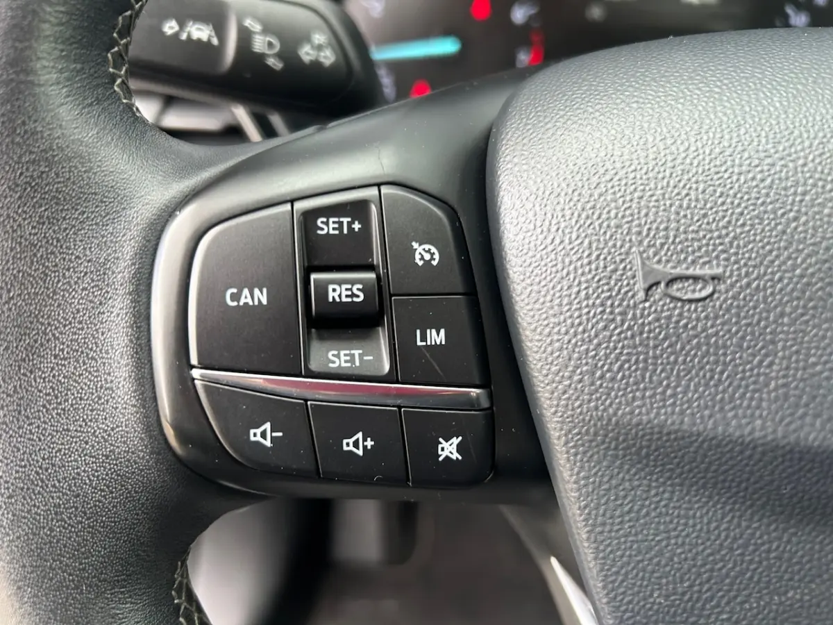1.0 Ecoboost Active Automaat|Applecarplay|STOEL & STUURVERWARMING|CRUISE