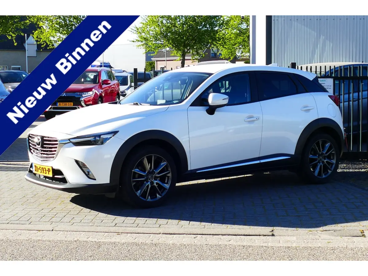 2.0 SkyActiv-G 120 GT-M Wit Metallic, Navi, Camera, Leer, StoelVerw, 18"LMV, Haak 1200kg