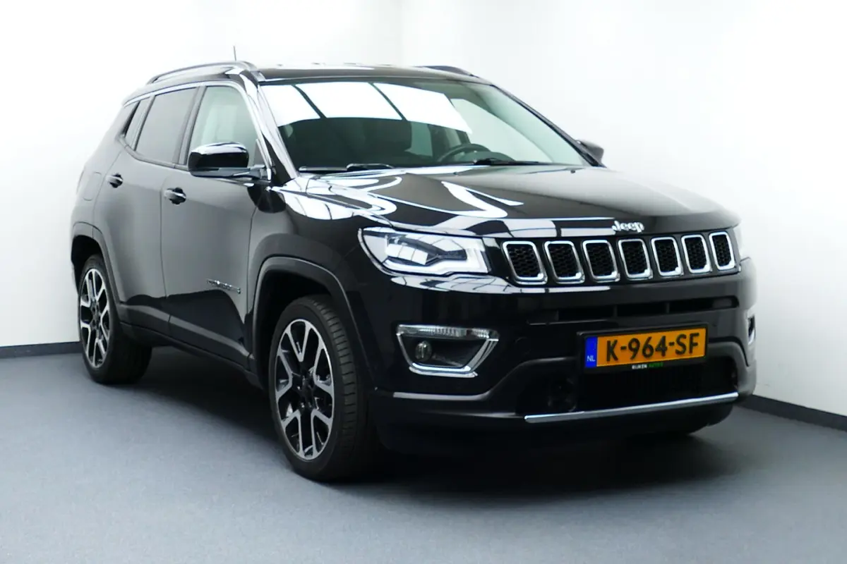 1.3T Limited. Camera, Navi, Half Leer, 19"LMV, Led Koplampen