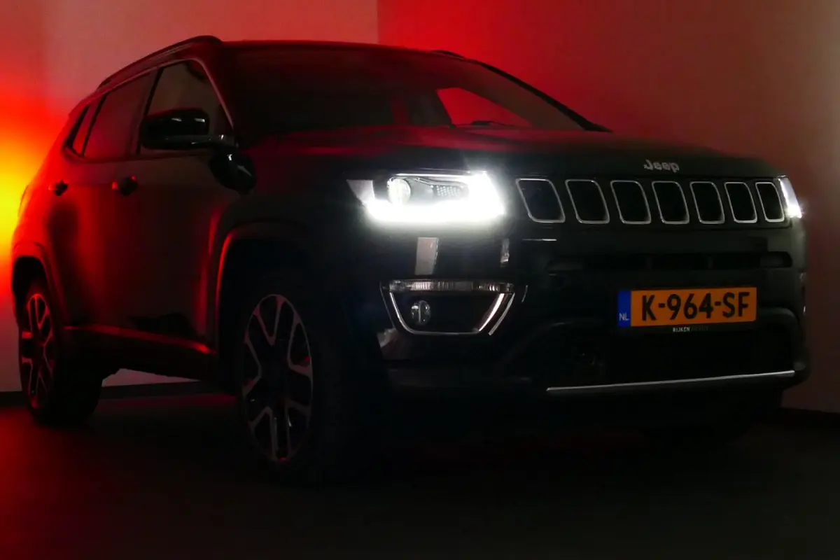 1.3T Limited. Camera, Navi, Half Leer, 19"LMV, Led Koplampen