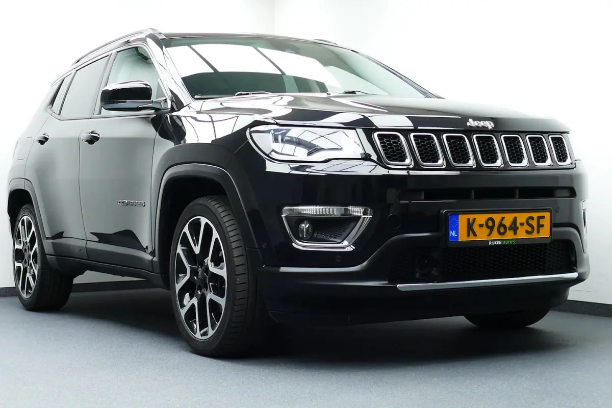 1.3T Limited. Camera, Navi, Half Leer, 19"LMV, Led Koplampen