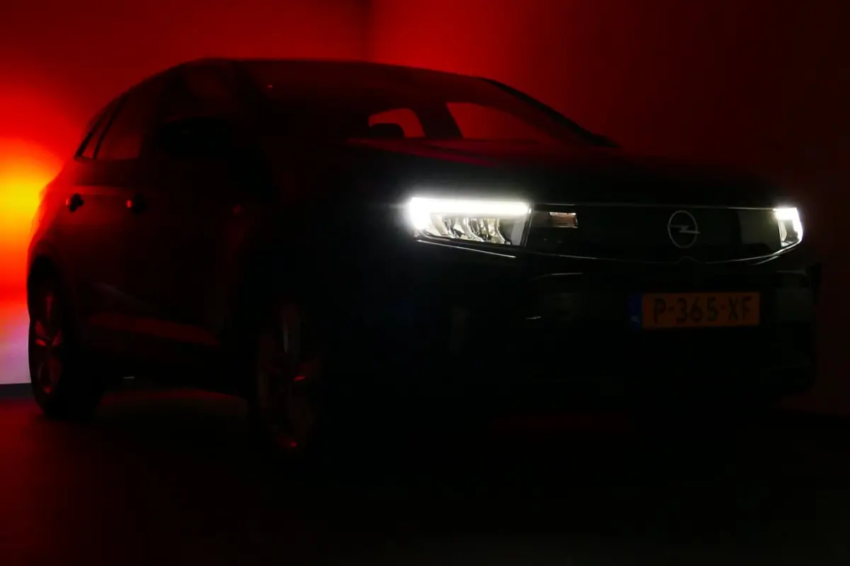 1.2 130pk Turbo Edition. Carplay/Android Navi, Clima, Cruise, 17"LMV, Haak 1400kg
