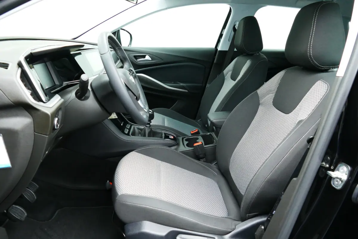 1.2 130pk Turbo Edition. Carplay/Android Navi, Clima, Cruise, 17"LMV, Haak 1400kg